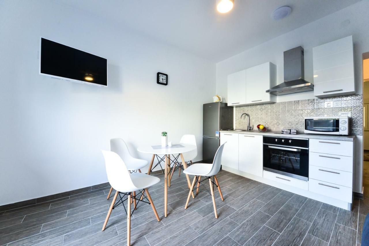 Apartmani Ab Zara Esterno foto