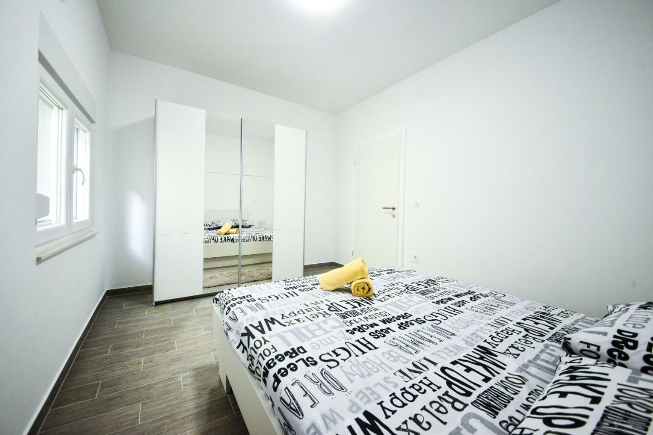 Apartmani Ab Zara Esterno foto