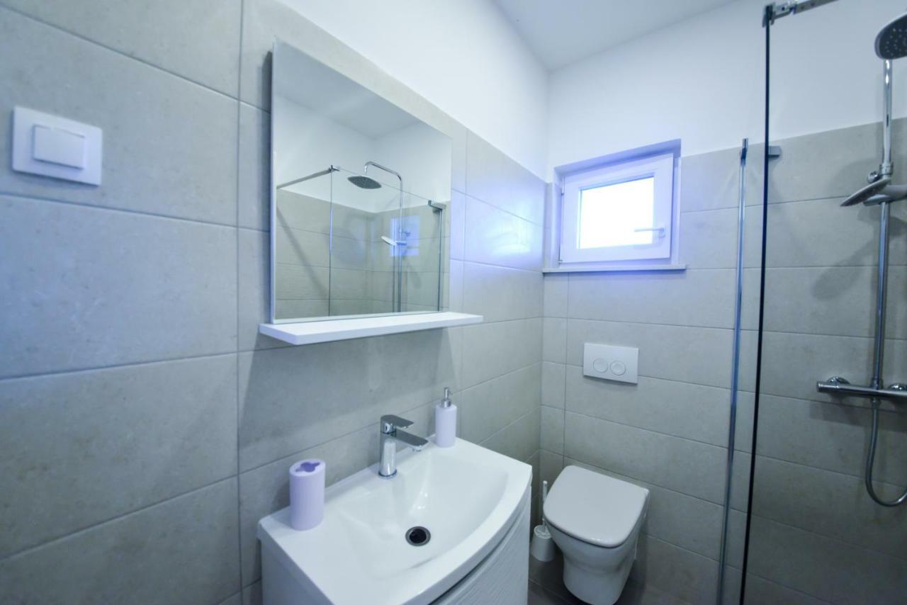 Apartmani Ab Zara Esterno foto