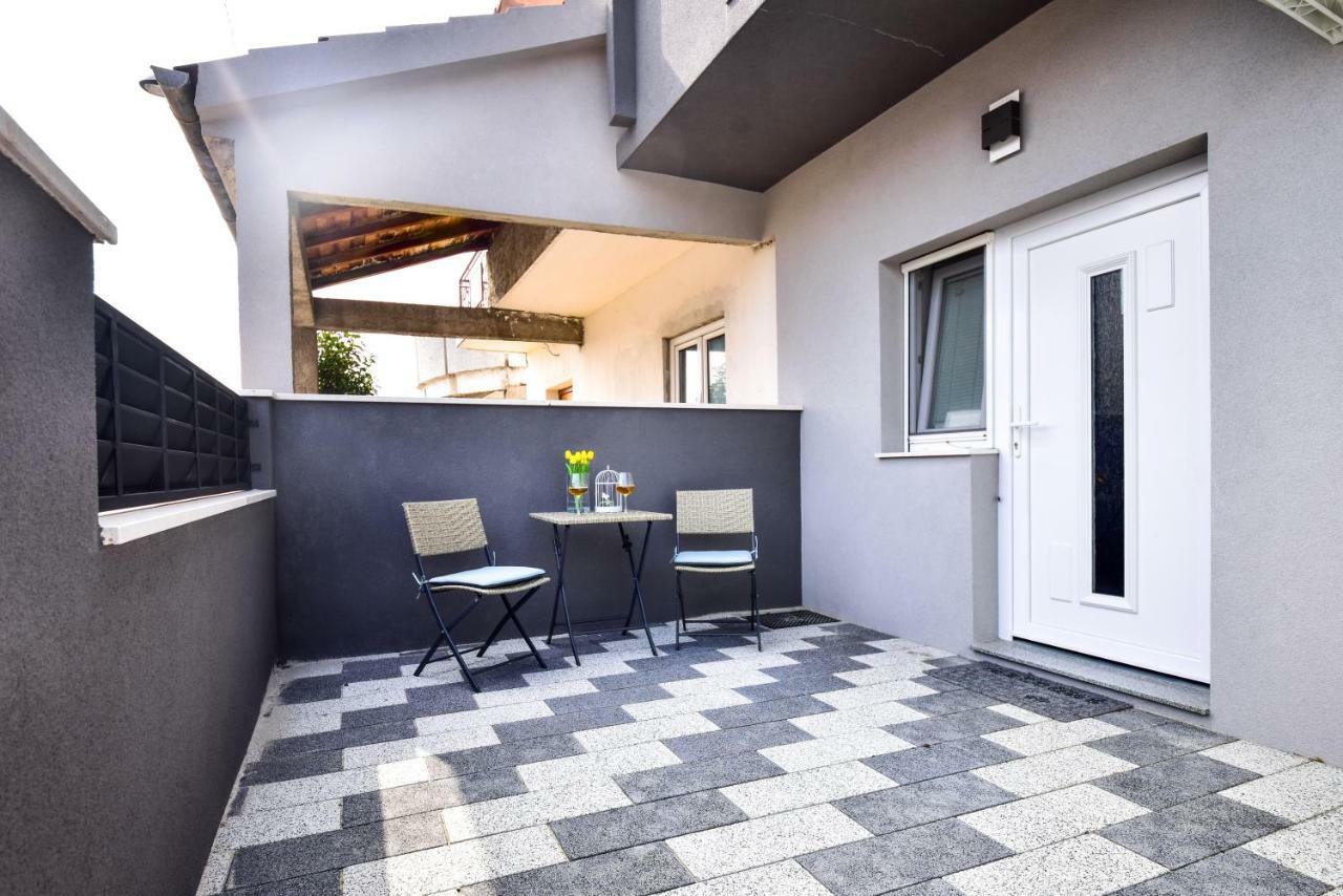 Apartmani Ab Zara Esterno foto